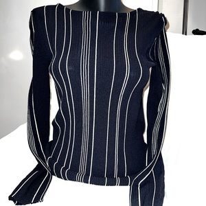 LONG SLEEVE SWEATER